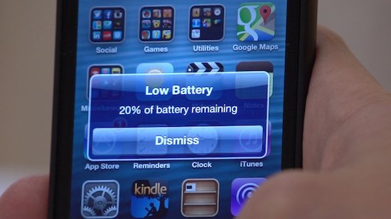 a-galaxy-s5-can-literally-reduce-its-screen-to-black-and-white-to-save-you-battery-when-the-phone-gets-low-on-power-it-drops-into-a-monochrome-power-saving-mode-which-doubles-the-remaining-battery-life