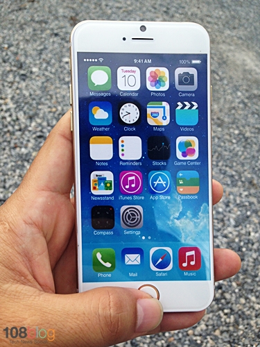 iPhone 6 Mockup_14